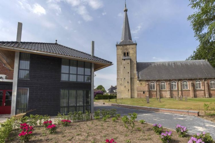 -renshooyenga-oldeholtpade kerkelijk centrum