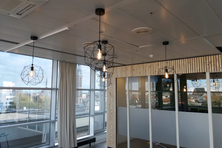 Storm Digital Groningen Audiovisuele installatie projectverlichting